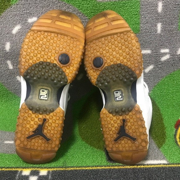 Nike Air Jordan Jumpman Turn 2 - Picture 10 of 13